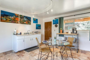Artsy Studio with Hot Tub and Patio 25 Mi to Santa Fe